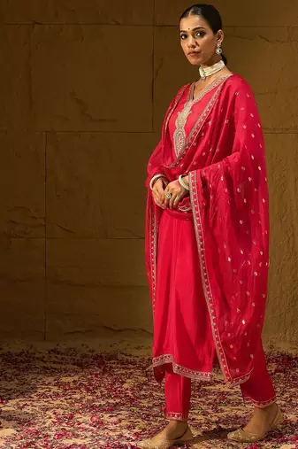 Ethnic Motifs Embroidered V-Neck Straight Kurta With Trousers & Dupatta
