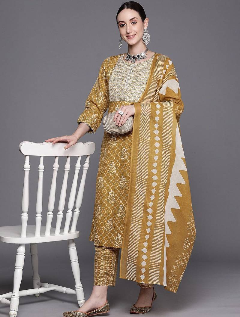 Women Ethnic Motifs Printed Regular Thread Work Pure Cotton Kurta with Trousers & With Dupatta