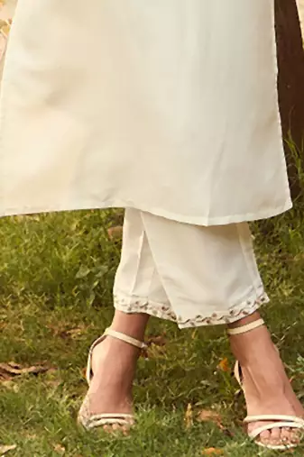 Ethnic Motifs Embroidered Tie-Up Neck Straight Kurta with Trousers & Dupatta