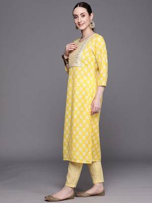 Floral Printed Three-Quarter Sleeves Sequinned Pure Cotton Straight Kurta Set 5