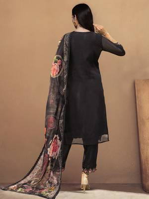 Women Floral Embroidered Panelled Thread Work Kurta with Trousers & With Dupatta 3