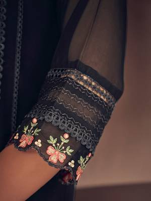 Women Floral Embroidered Panelled Thread Work Kurta with Trousers & With Dupatta 4