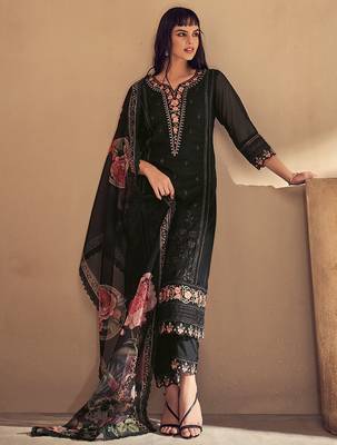 Women Floral Embroidered Panelled Thread Work Kurta with Trousers & With Dupatta 7