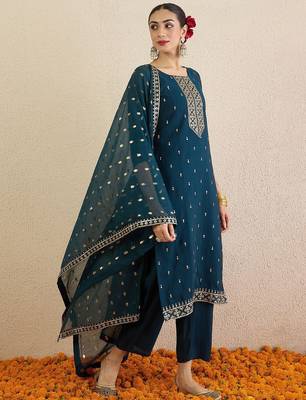Women Solid Embroidered Kurta with Palazzo & Dupatta 4