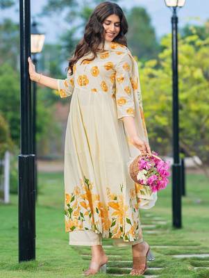 Women Floral Printed Regular Pure Cotton Kurta with Trousers & Dupatta 1