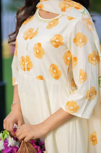 Women Floral Printed Regular Pure Cotton Kurta with Trousers & Dupatta