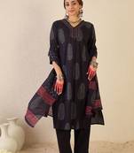 Women Printed  Cotton Kurta with Trousers & With Dupatta