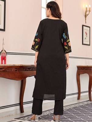Floral Printed Pure Cotton Kurta With Trousers 5