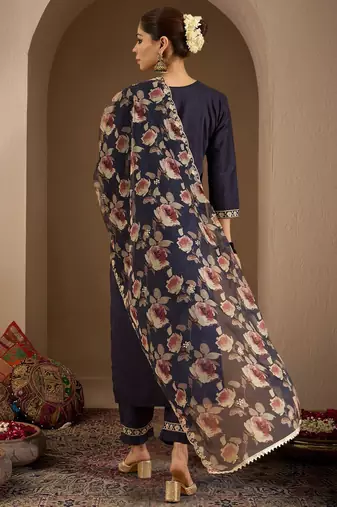 Women Ethnic Motifs Embroidered Regular Kurta with Trousers & With Dupatta