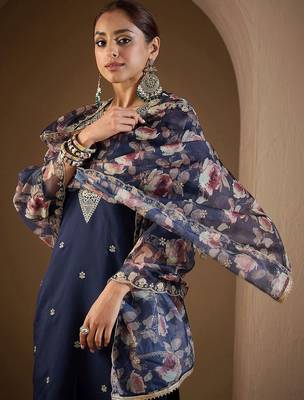 Women Ethnic Motifs Embroidered Regular Kurta with Trousers & With Dupatta 5