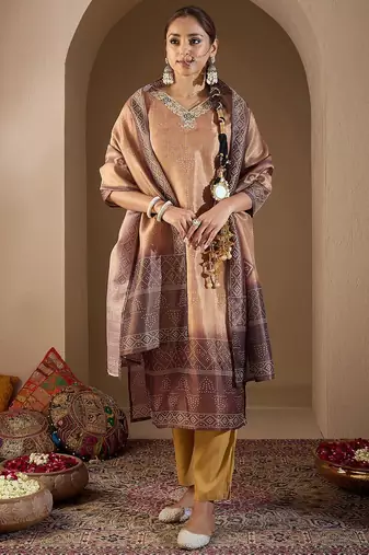 Women Bandhani Printed Regular Sequinned Kurta with Trousers & With Dupatta