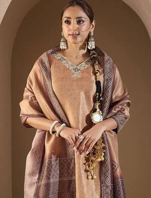 Women Bandhani Printed Regular Sequinned Kurta with Trousers & With Dupatta 4