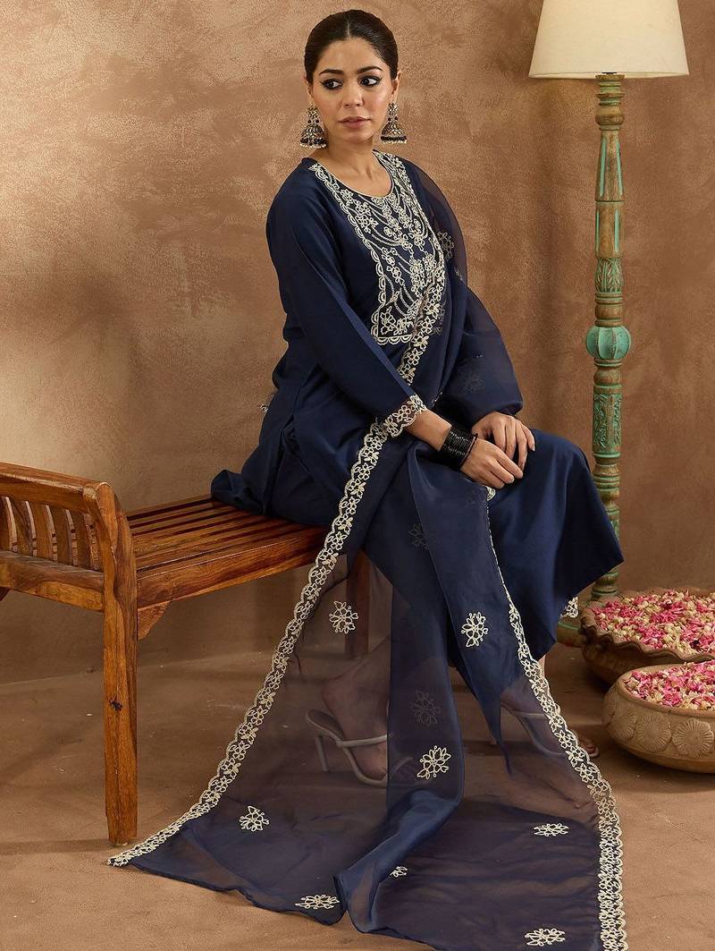 Floral Yoke Design Round Neck Straight Kurta With Trousers & Dupatta
