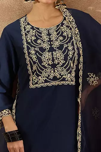 Floral Yoke Design Round Neck Straight Kurta With Trousers & Dupatta