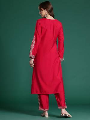 Ethnic Motifs Embroidered Sequinned Kurta with Trousers 6