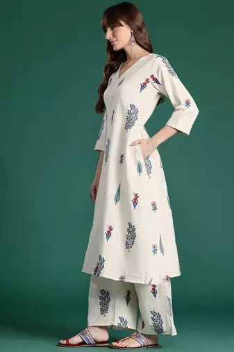 Women Floral Printed Pure Cotton Kurta with Palazzos