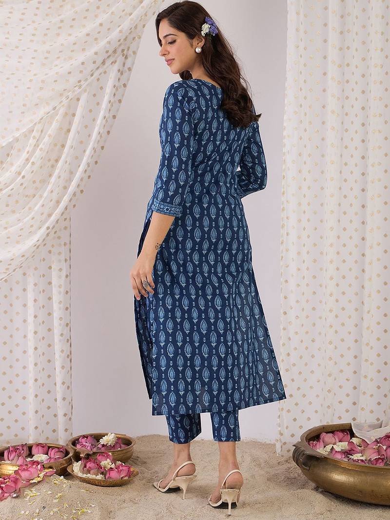 Ethnic Motifs Printed Round Neck Pure Cotton Kurta With Trousers