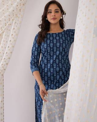 Ethnic Motifs Printed Round Neck Pure Cotton Kurta With Trousers 5