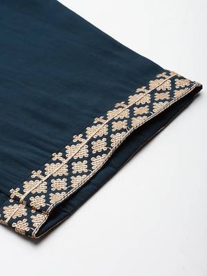 Ethnic Motifs Embroidered Panelled Sequinned Kurta with Trousers & With Dupatta 5