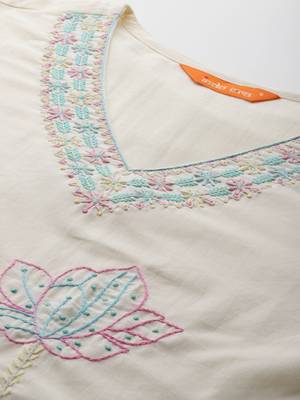 Floral Embroidered Thread Work Pure Cotton Kurta with Trousers & With Dupatta 2