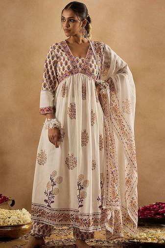 Women Floral Printed Empire Pure Cotton Kurta with Trousers & With Dupatta