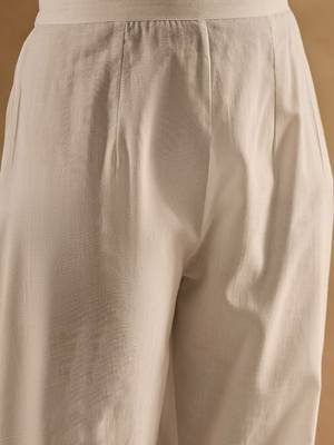 Women Floral Printed Empire Pure Cotton Kurta with Trousers & With Dupatta 3