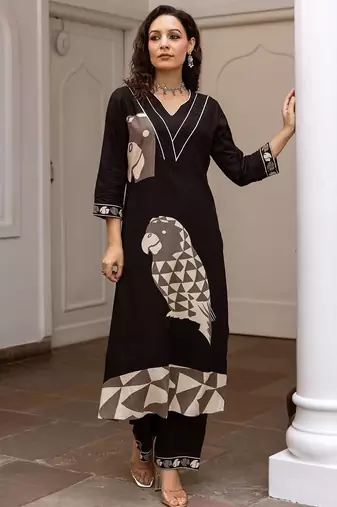 Printed V Neck Straight Kurta & Trousers