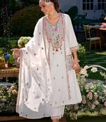 Women Floral Embroidered Regular Kurta with Trousers & With Dupatta