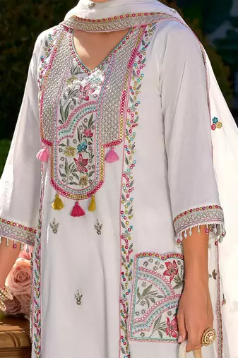 Women Floral Embroidered Regular Kurta with Trousers & With Dupatta