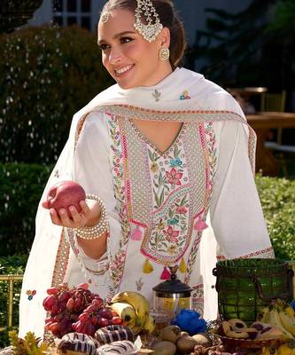 Women Floral Embroidered Regular Kurta with Trousers & With Dupatta 6