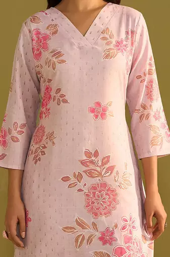 Floral Printed V-Neck Straight Kurta With Trousers