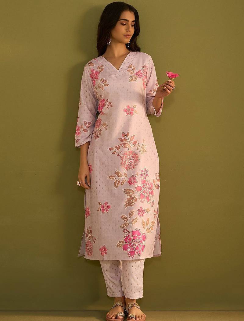 Floral Printed V-Neck Straight Kurta With Trousers