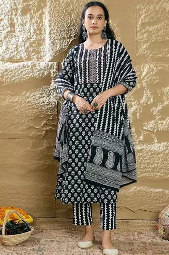 Women Ethnic Motifs Printed Thread Work Pure Cotton Kurta with Trousers & Dupatta