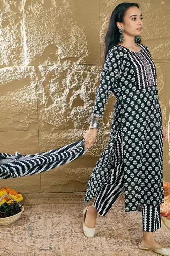 Women Ethnic Motifs Printed Thread Work Pure Cotton Kurta with Trousers & Dupatta