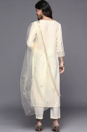 Women Floral Embroidered Regular Kurta with Trousers & With Dupatta