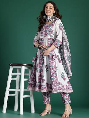 Women Floral Printed  Cotton Kurta with Trousers & With Dupatta 7