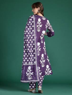 Floral Printed Mirror Work Pure Cotton Kurta with Trousers & With Dupatta 7
