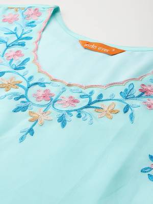 Floral Embroidered Thread Work Kurta with Trousers & With Dupatta 2