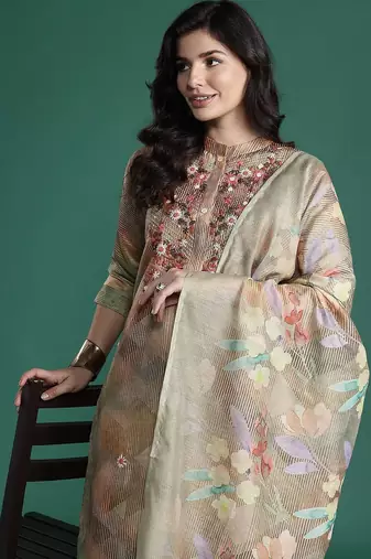 Floral Printed Thread Work Chanderi Silk Kurta with Trousers & With Dupatta