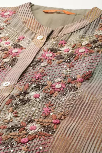 Floral Printed Thread Work Chanderi Silk Kurta with Trousers & With Dupatta