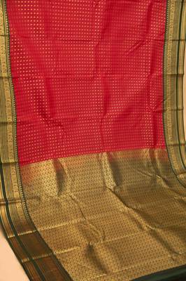 Red and green aayiram butta semi silk saree with blouse 2