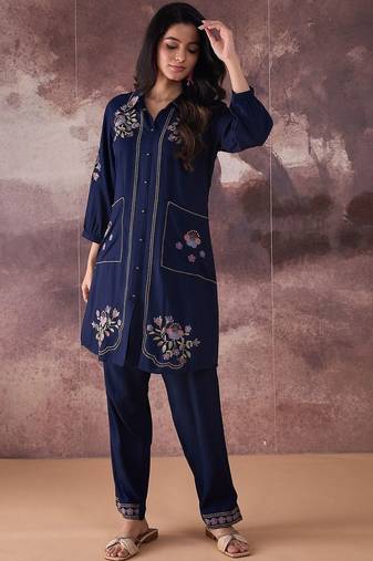 Floral Embroidered Thread Work Pure Cotton Kurta With Trousers