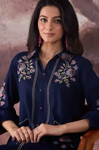 Floral Embroidered Thread Work Pure Cotton Kurta With Trousers