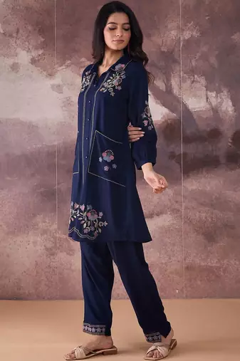 Floral Embroidered Thread Work Pure Cotton Kurta With Trousers