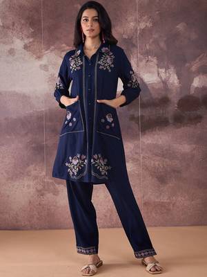 Floral Embroidered Thread Work Pure Cotton Kurta With Trousers 4
