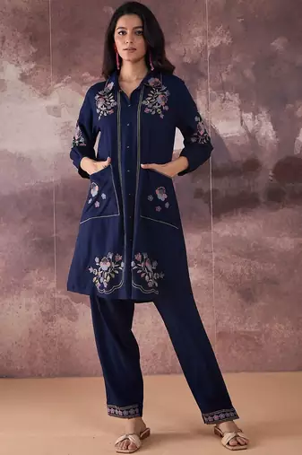 Floral Embroidered Thread Work Pure Cotton Kurta With Trousers