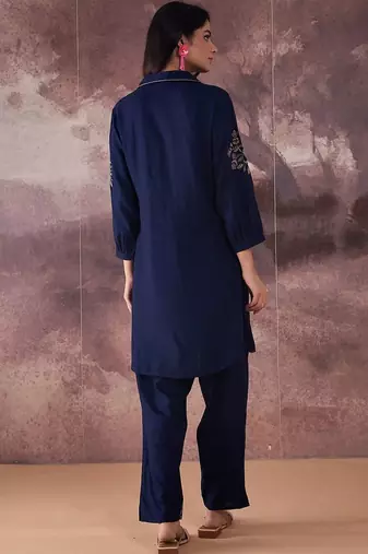 Floral Embroidered Thread Work Pure Cotton Kurta With Trousers
