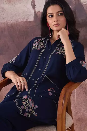 Floral Embroidered Thread Work Pure Cotton Kurta With Trousers