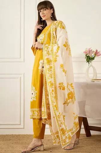 Women Floral Printed Regular Mirror Work Pure Cotton Kurta with Trousers & With Dupatta