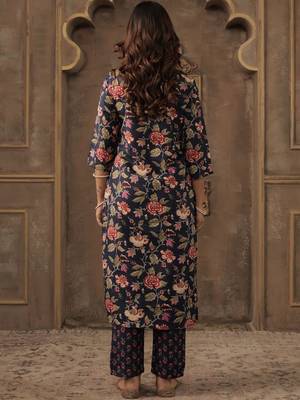 Floral Printed Round Neck Straight Kurta With Trousers & Dupatta 3